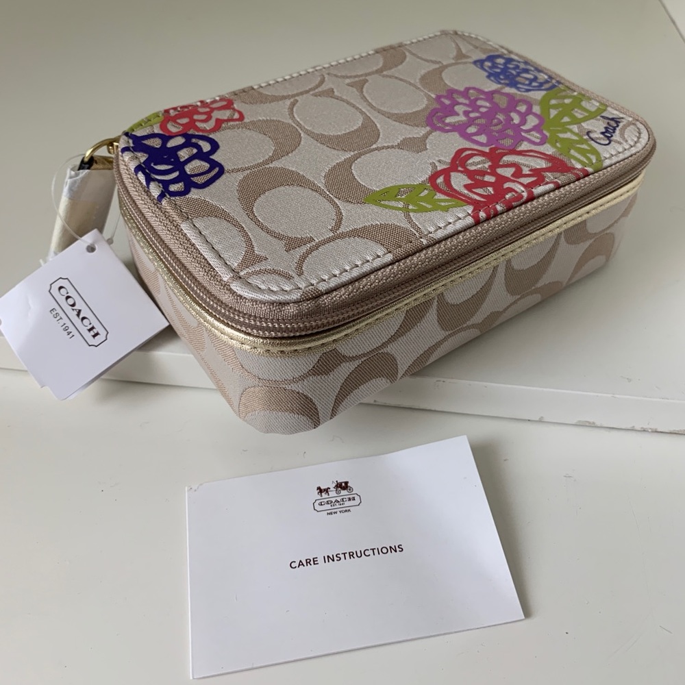🎁COACH  Signature Daisy Poppy Floral Jewelry Box